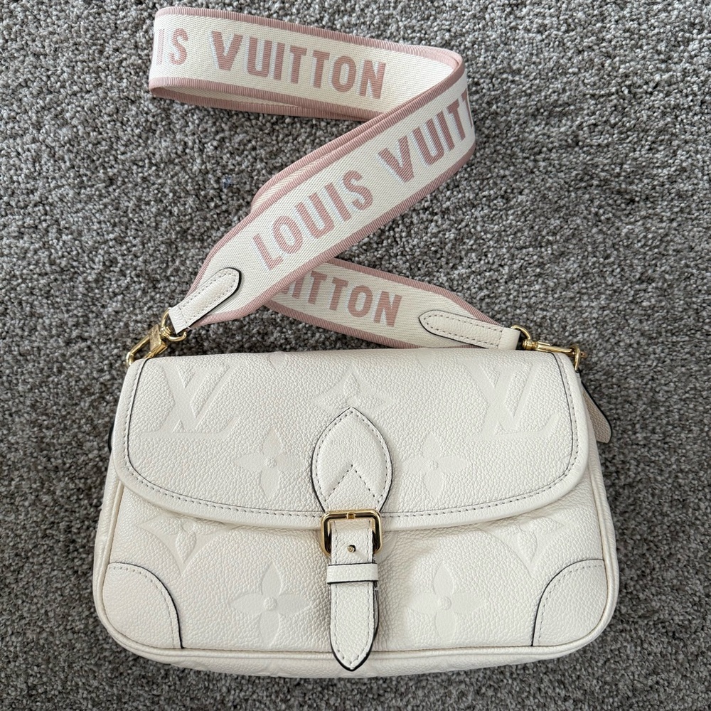 Louis Vuitton Diane monogram empriente cream
